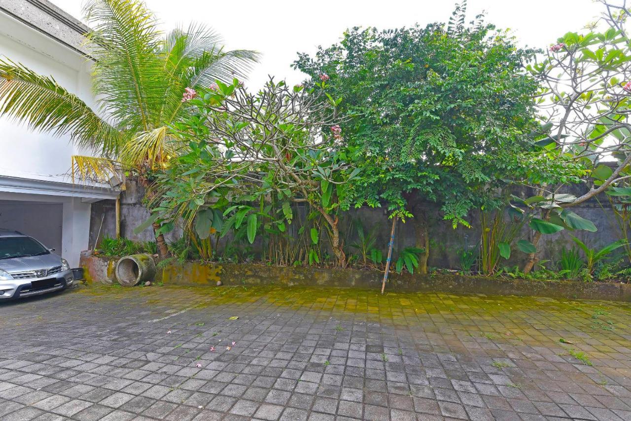 Oyo 90967 Soka Asri Guest House Darmasaba Bagian luar foto