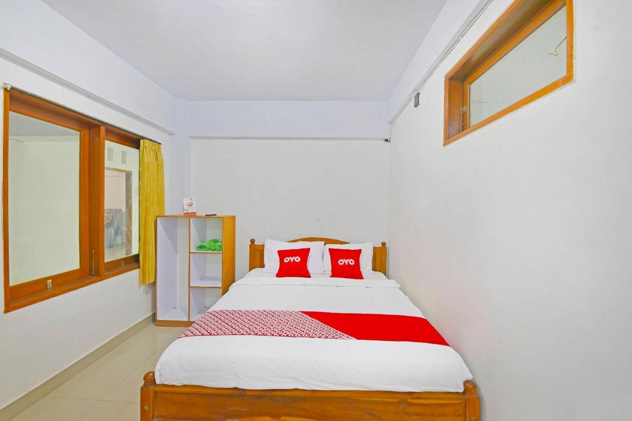 Oyo 90967 Soka Asri Guest House Darmasaba Bagian luar foto