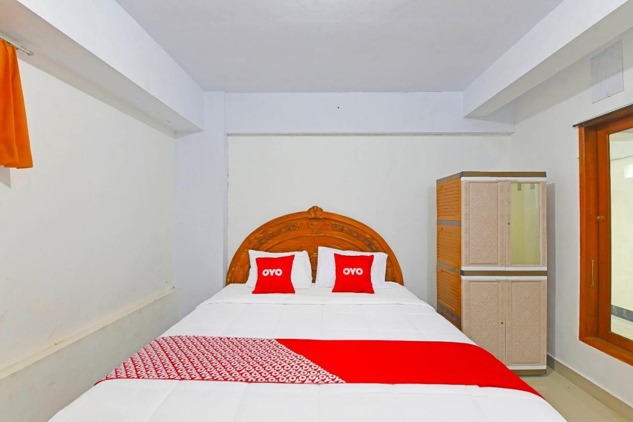 Oyo 90967 Soka Asri Guest House Darmasaba Bagian luar foto