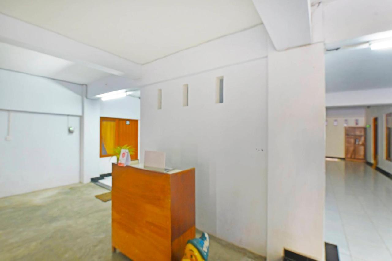 Oyo 90967 Soka Asri Guest House Darmasaba Bagian luar foto